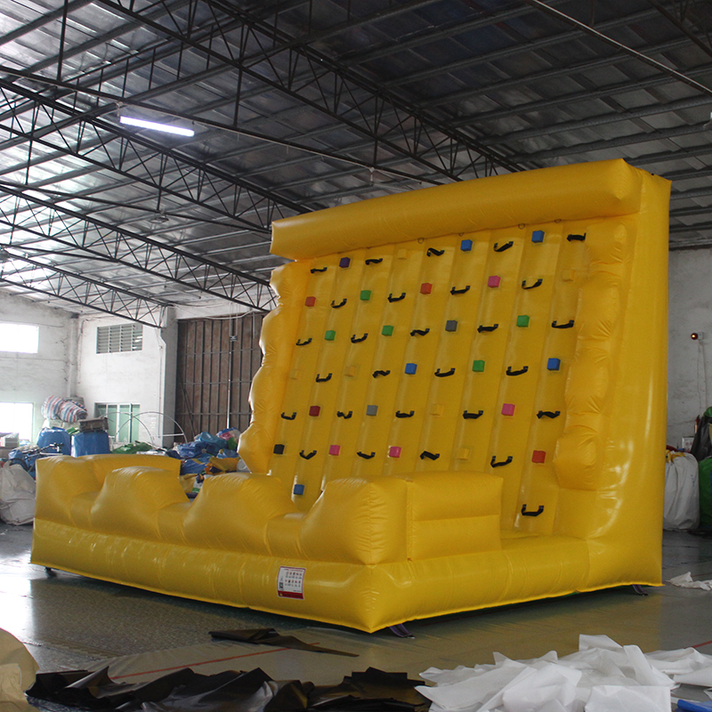 Outdoor Inflatable Sport Game  - Kids Outdoor Climbing Wall のレビューと価格