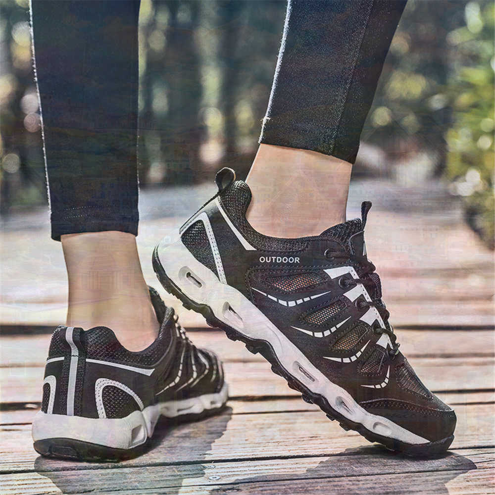 Sumer Round Tip Silver Sneaker - Kids Outdoor Gift Ideas のレビューと価格